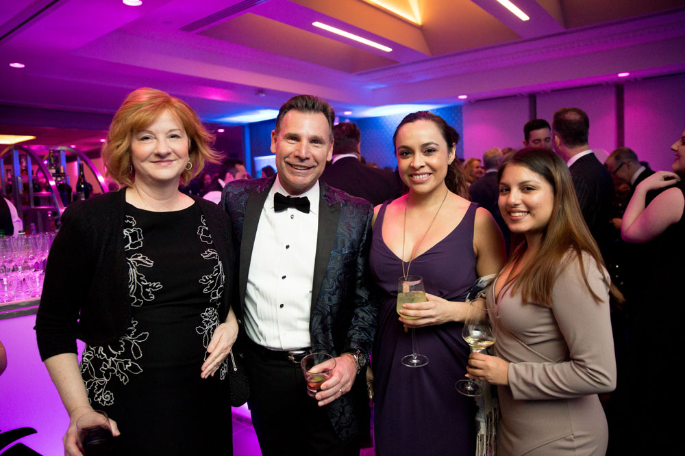 Attendees gathered and smiling at the 2018 Roundabout Gala